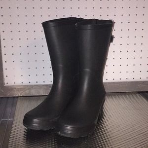 Black rubber boots